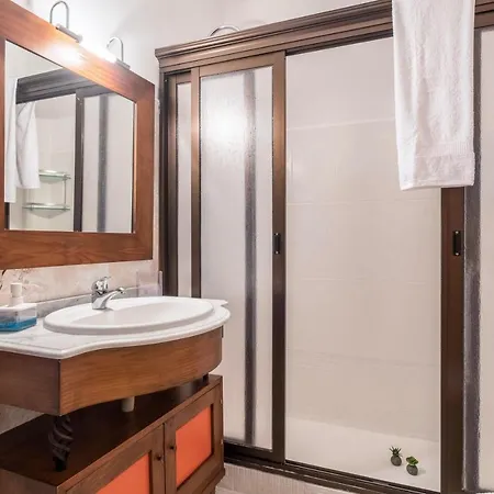 Alejandrina Tatil Evi *